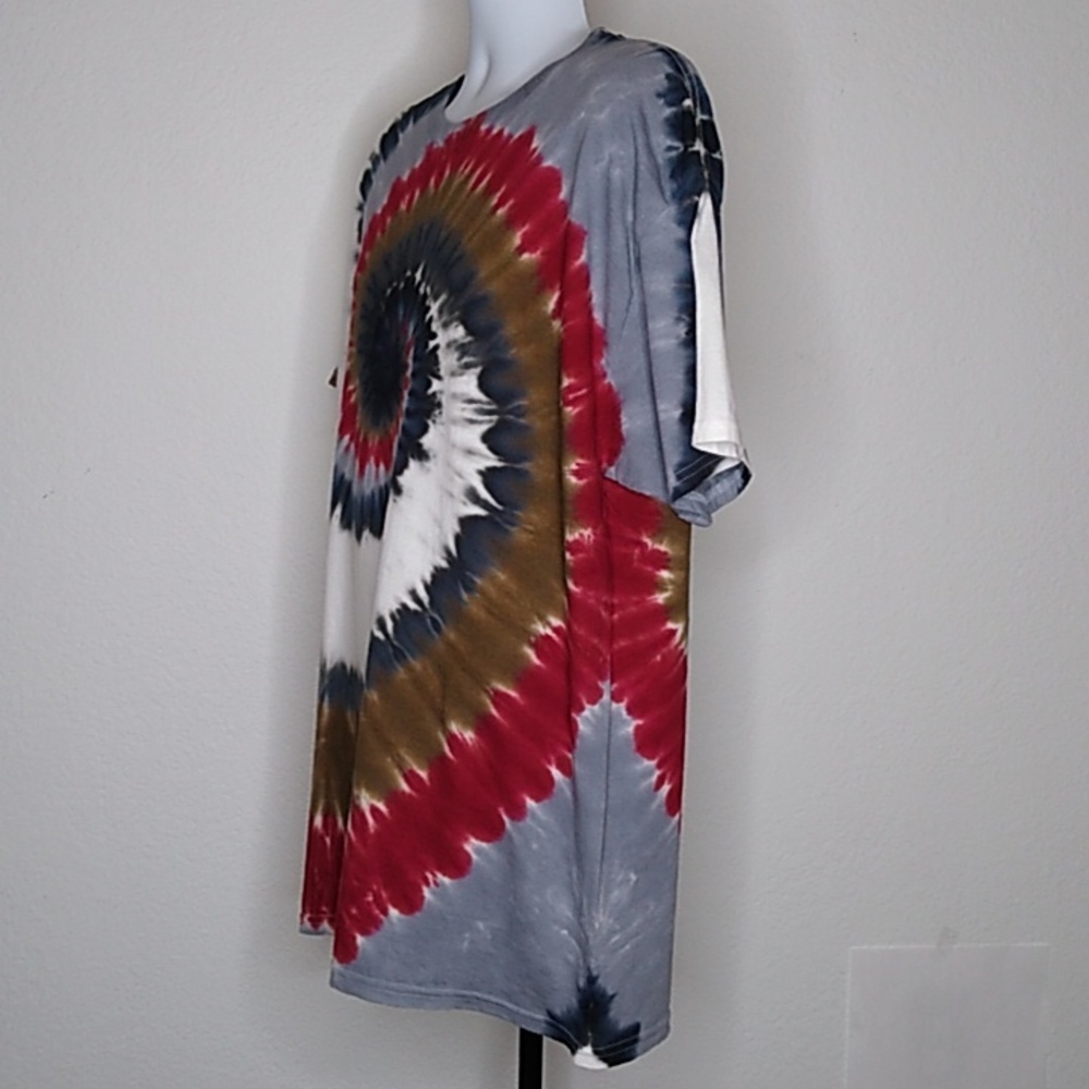 New Tie-Dye Spiral Men's Shirt - Picture 3 of 5